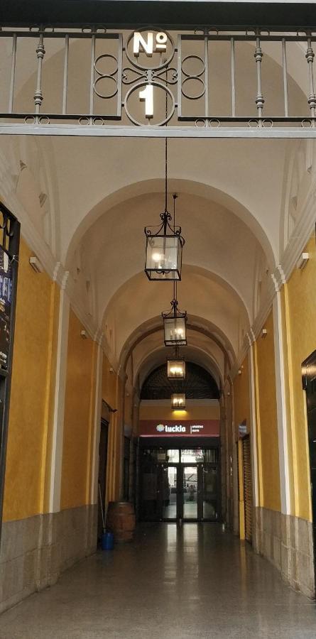 Precioso Duplex En La Puerta Del Sol. Apartment Madrid Luaran gambar